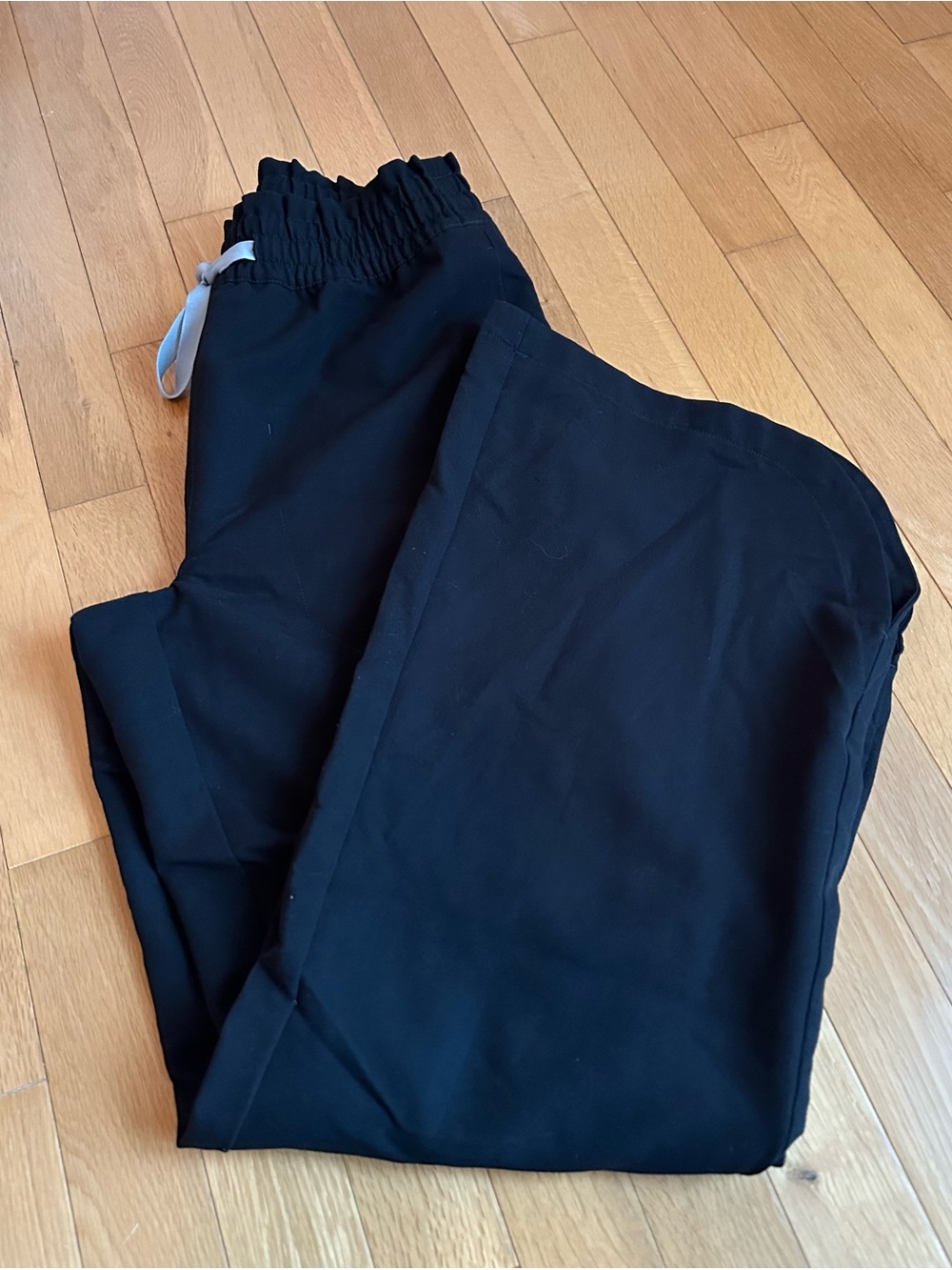 Figs Women's Black Wide Leg Scrub Pant